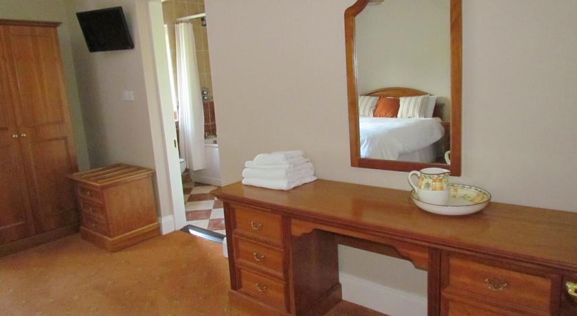 Gate Lodge B&B Portumna Værelse billede