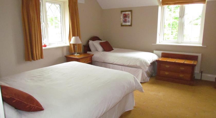 Gate Lodge B&B Portumna Værelse billede