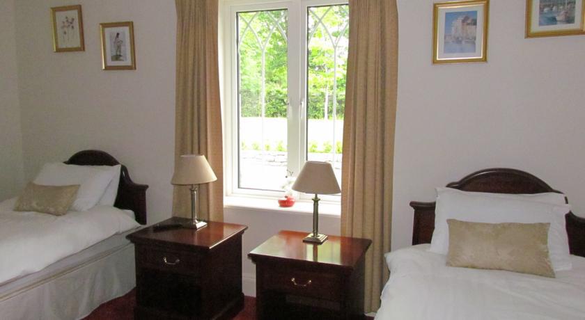 Gate Lodge B&B Portumna Værelse billede