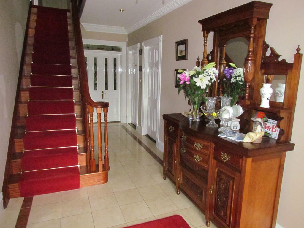 Gate Lodge B&B Portumna Eksteriør billede